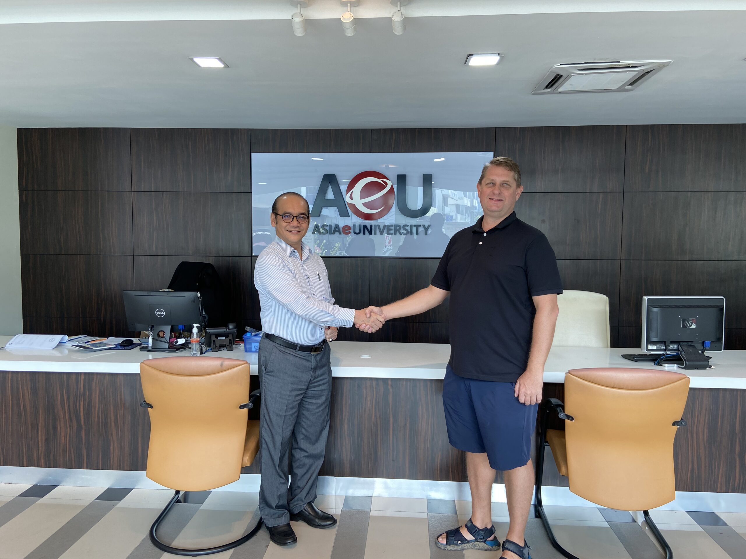 Representatives of IBSS and Asia e University during the 2024 meeting